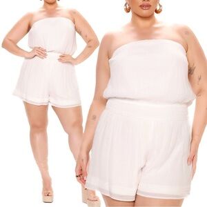 FASHION Nova Sizes 18-24W Romper White Strapless Simple Summers NWT (T02.8)